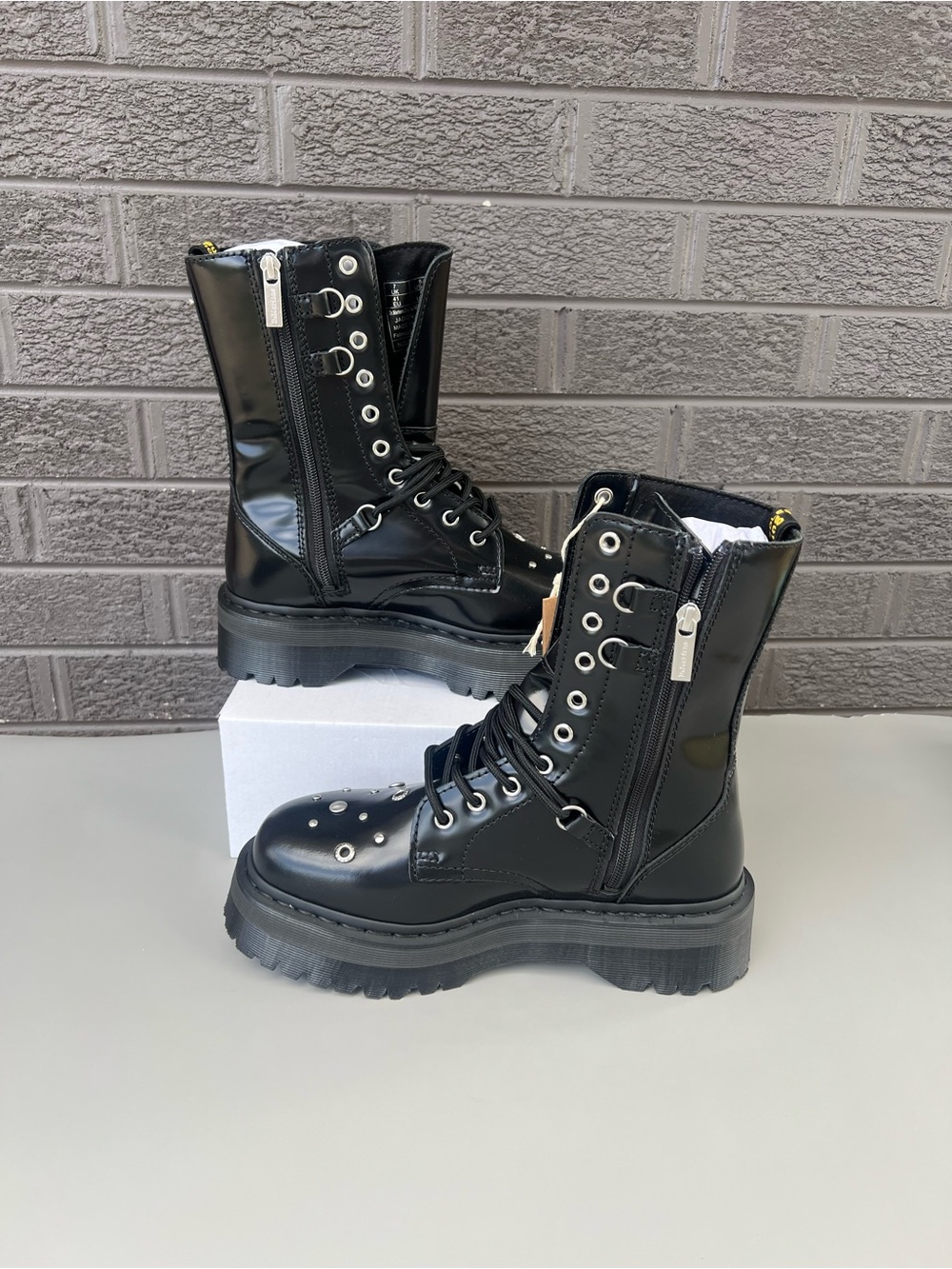 NWT Dr. Martens Jadon Hi Black Leather Platform Boots Sz Us 8M/9L - Picture 2 of 11